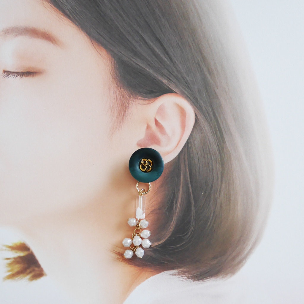 【1点もの】ボタンアクセサリー イヤリング/ピアス