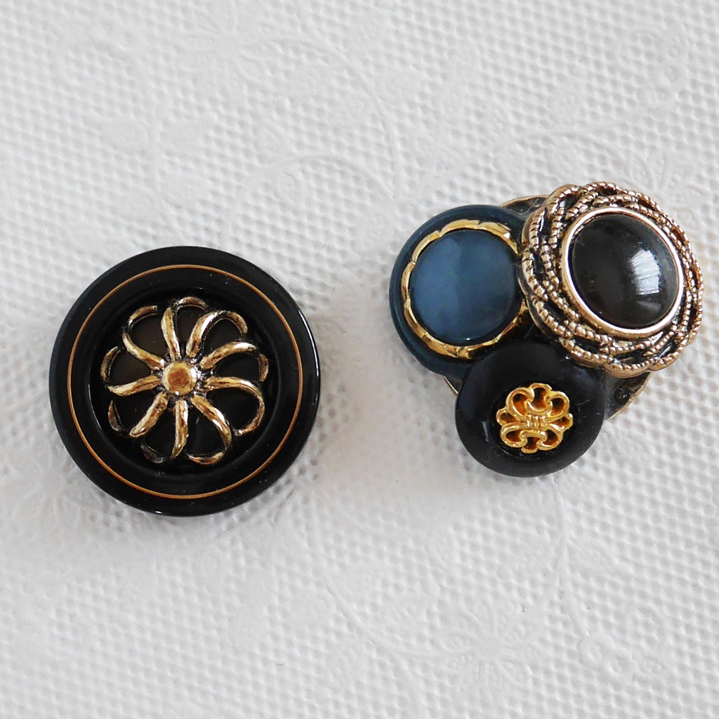 【1点もの】ボタンアクセサリー イヤリング/ピアス