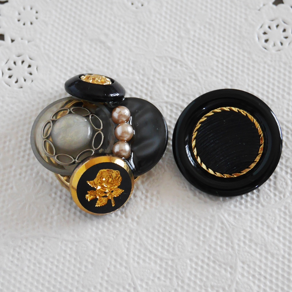 【1点もの】ボタンアクセサリー イヤリング/ピアス