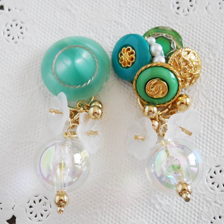 【1点もの】ボタンアクセサリー イヤリング/ピアス