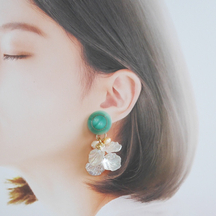 【1点もの】ボタンアクセサリー イヤリング/ピアス