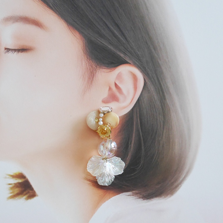 【1点もの】ボタンアクセサリー イヤリング/ピアス