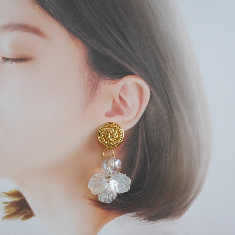 【1点もの】ボタンアクセサリー イヤリング/ピアス