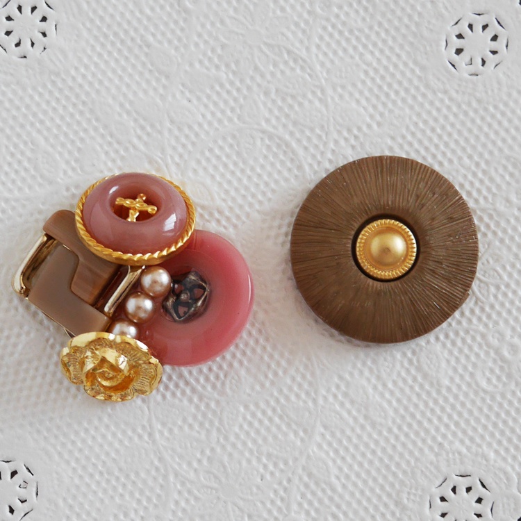 【1点もの】ボタンアクセサリー イヤリング/ピアス