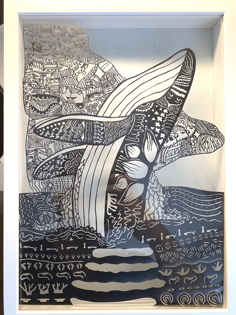 《跳躍の記憶》— クジラと模様の切り絵(再販あり)