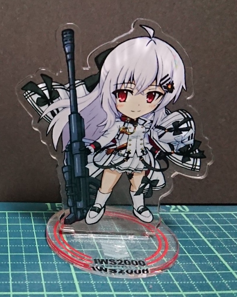 IWS2000 アクリルフィギュア【ドールズフロントライン】