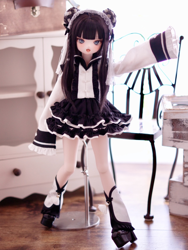 【売り切れ次第終了】ぴんく・みずいろ・くろ『おちゃいなセーラー』(1/4サイズ)