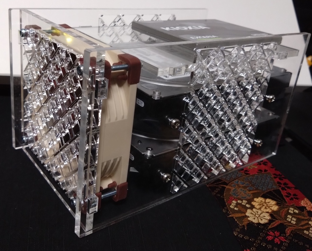 HDD/SSDケース