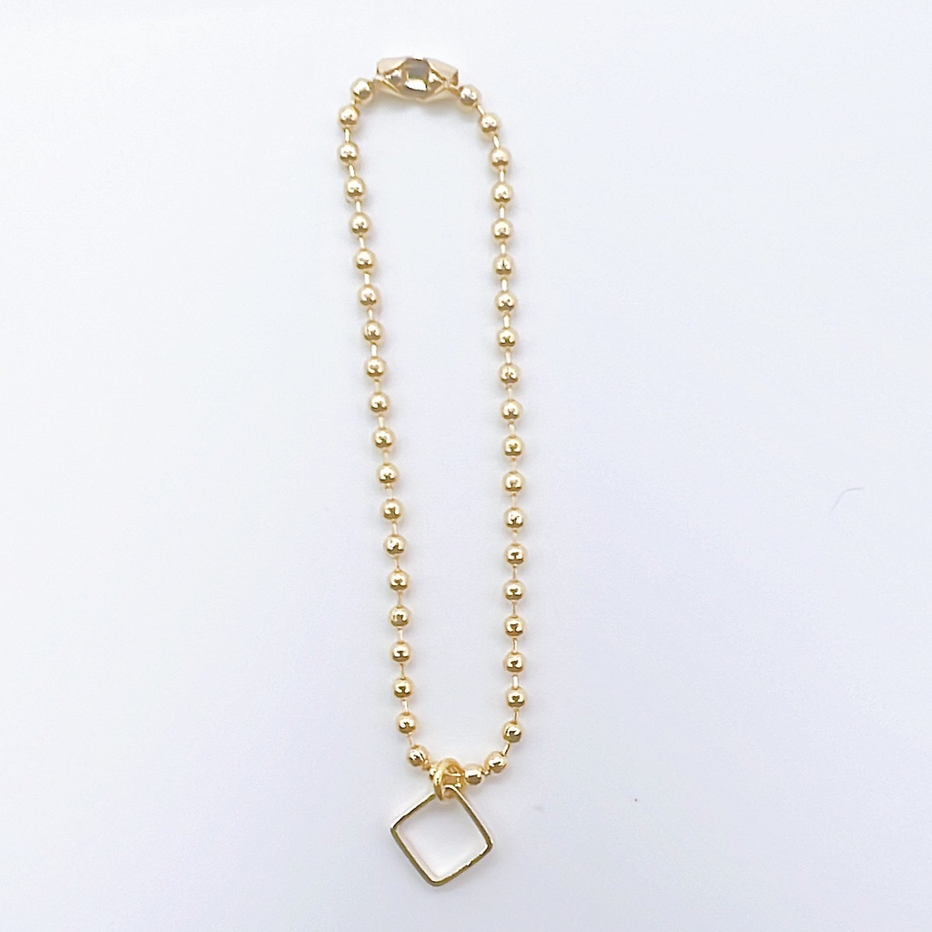 ネックレス付きTシャツ(2種)