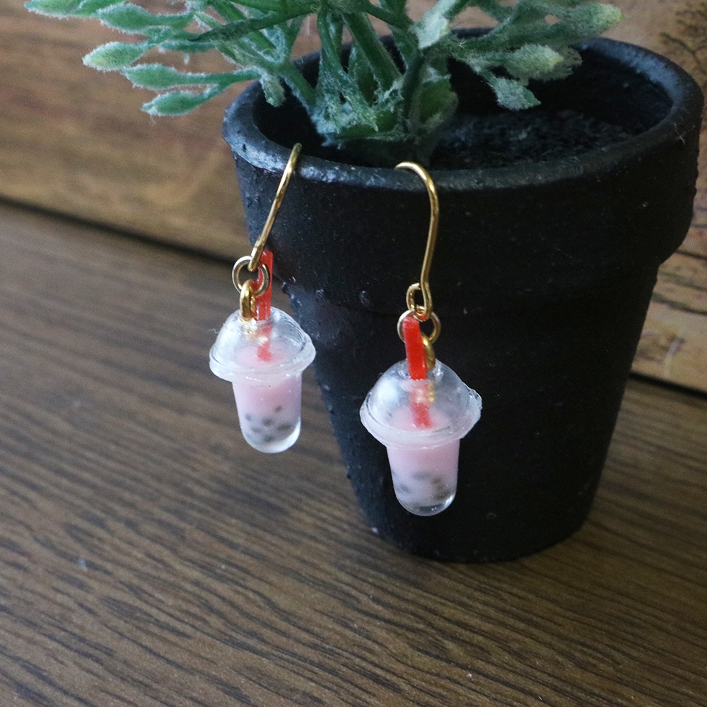 タピオカいちごみるくピアス(イヤリングに変更可)
