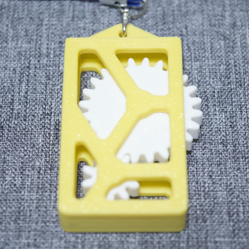 歯車が回る!理系もハマるメカストラップ_平歯車減速機【黄色】│触って楽しい3Dプリント雑貨