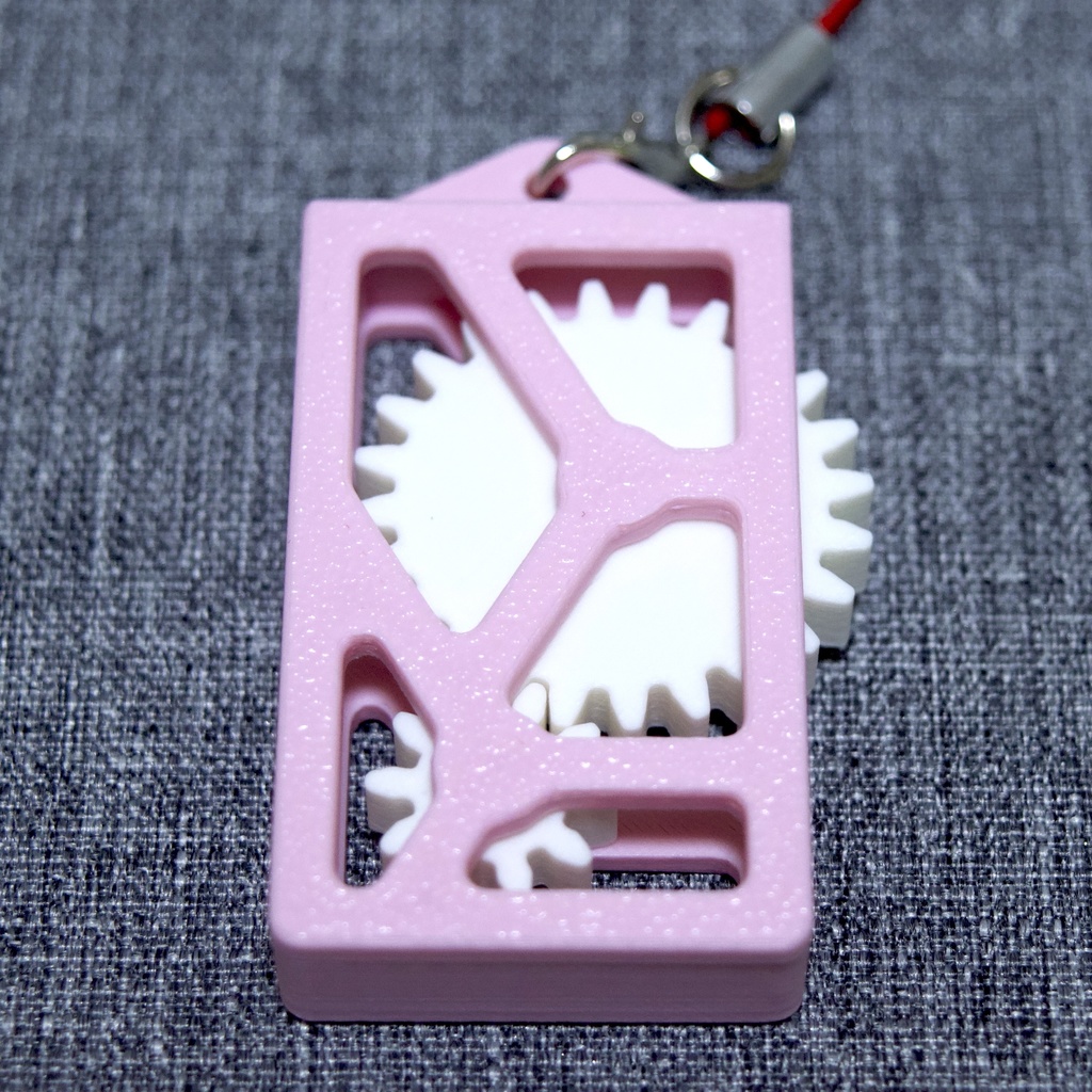 歯車が回る!理系もハマるメカストラップ_平歯車減速機【ピンク】│触って楽しい3Dプリント雑貨