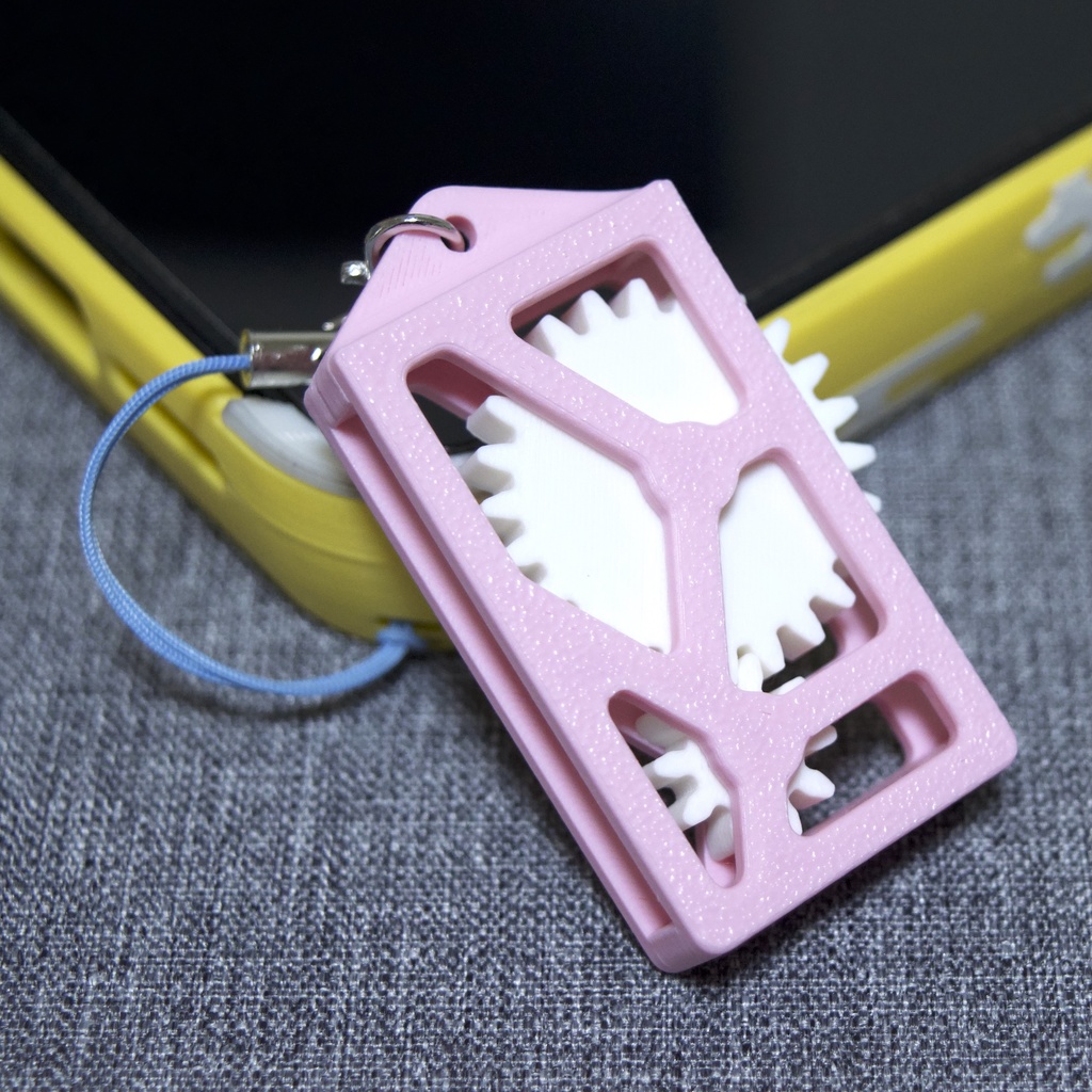 歯車が回る!理系もハマるメカストラップ_平歯車減速機【ピンク】│触って楽しい3Dプリント雑貨