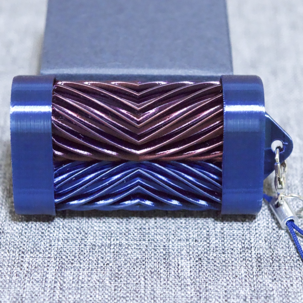 はすば歯車なストラップ_ブルー・レッド