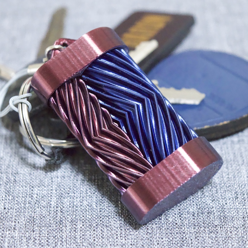 はすば歯車なストラップ_ブルー・レッド