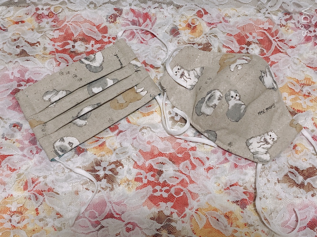 ママとお揃いにゃんこマスク