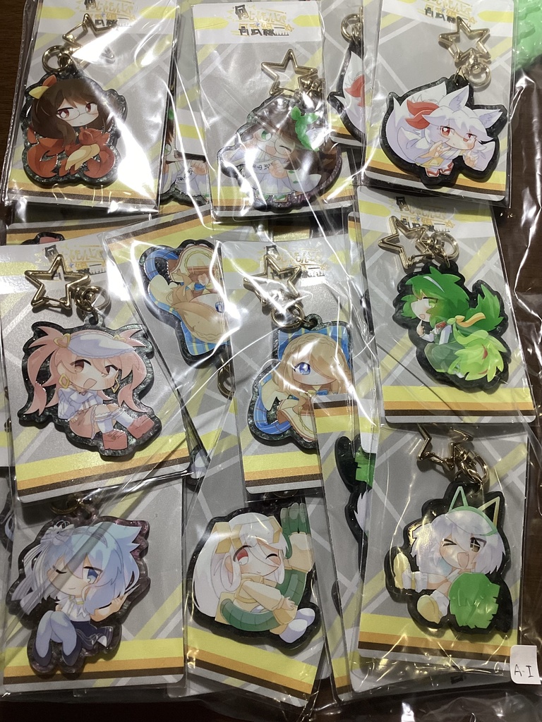 んじゃなん キラキラ黒アクキー