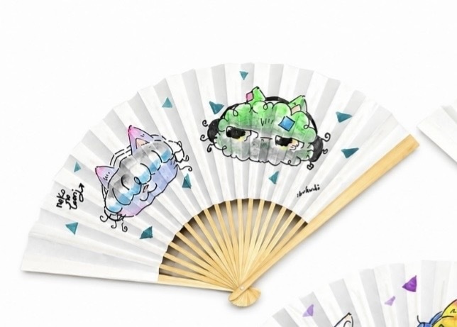 ねこのたみ扇子(もじゃまえがみ)