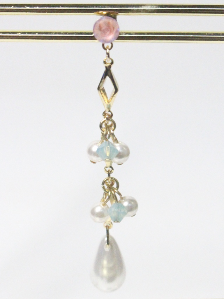 夕陽リリ イメージイヤーアクセサリー