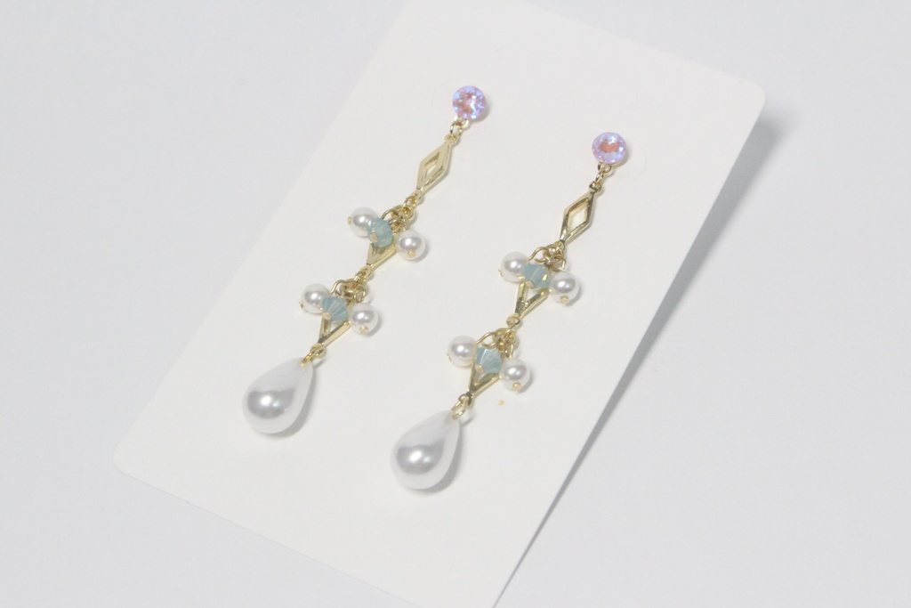 夕陽リリ イメージイヤーアクセサリー