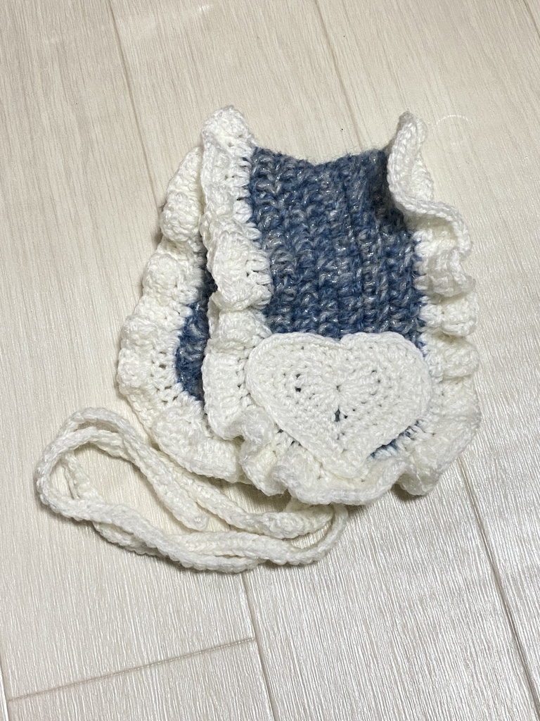 ニットのヘッドドレス 青