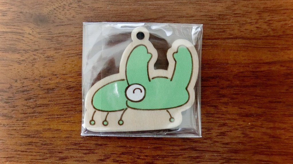 緑色のアリガタクワガタ（木製ストラップ）