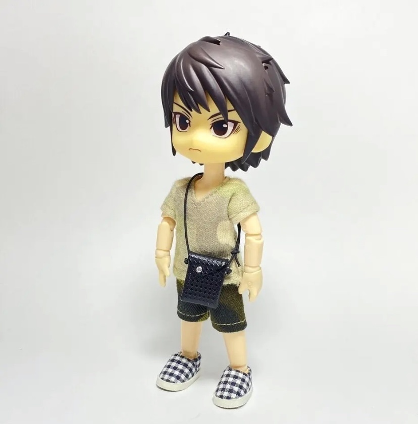 オビツ11 サコッシュ　エンボスブラック