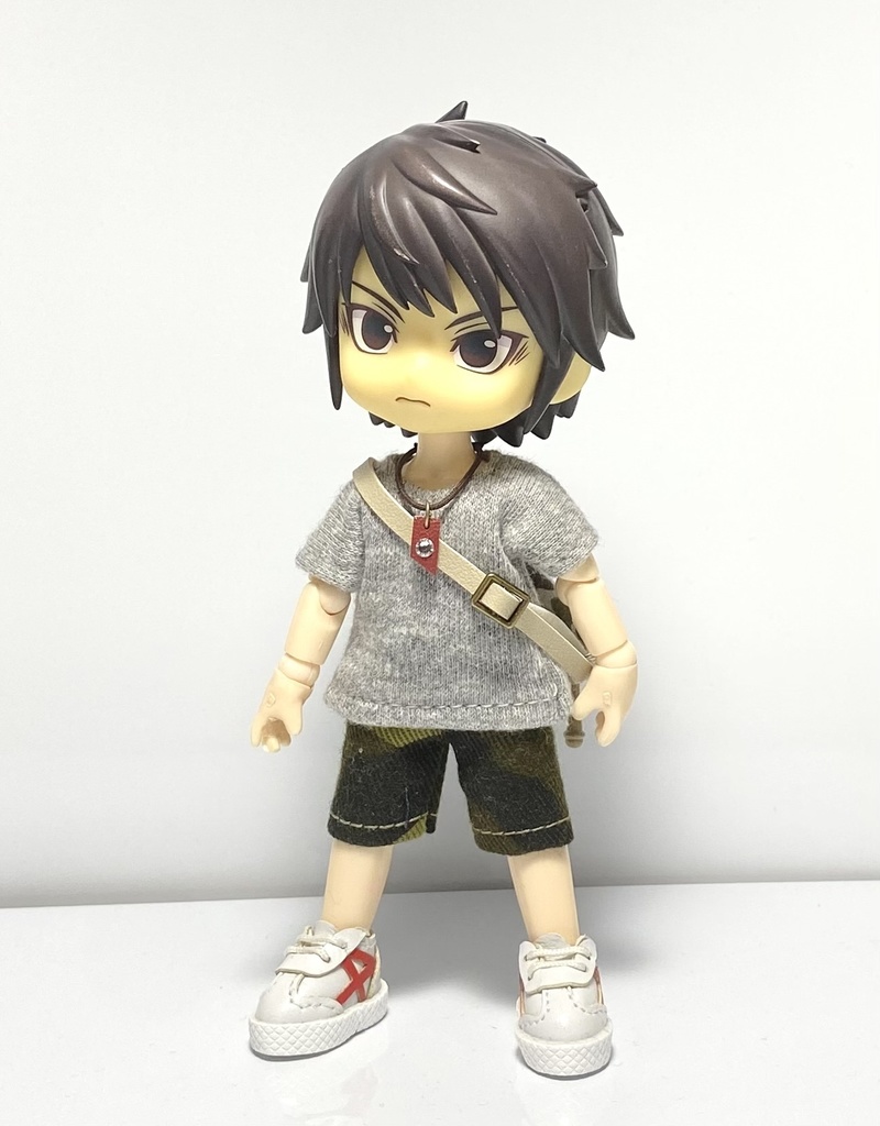 オビツ11 Tボディバッグ　バックルカモフラB