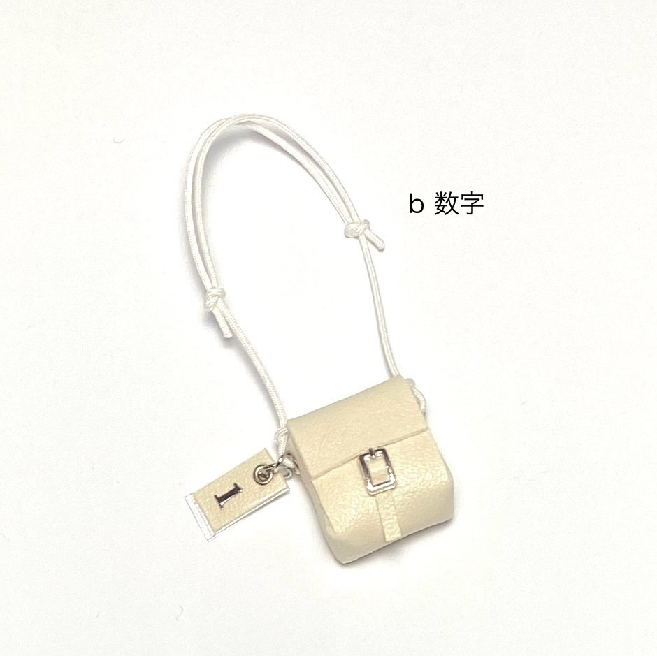 オビツ11 ボックス型ポシェ 英数字