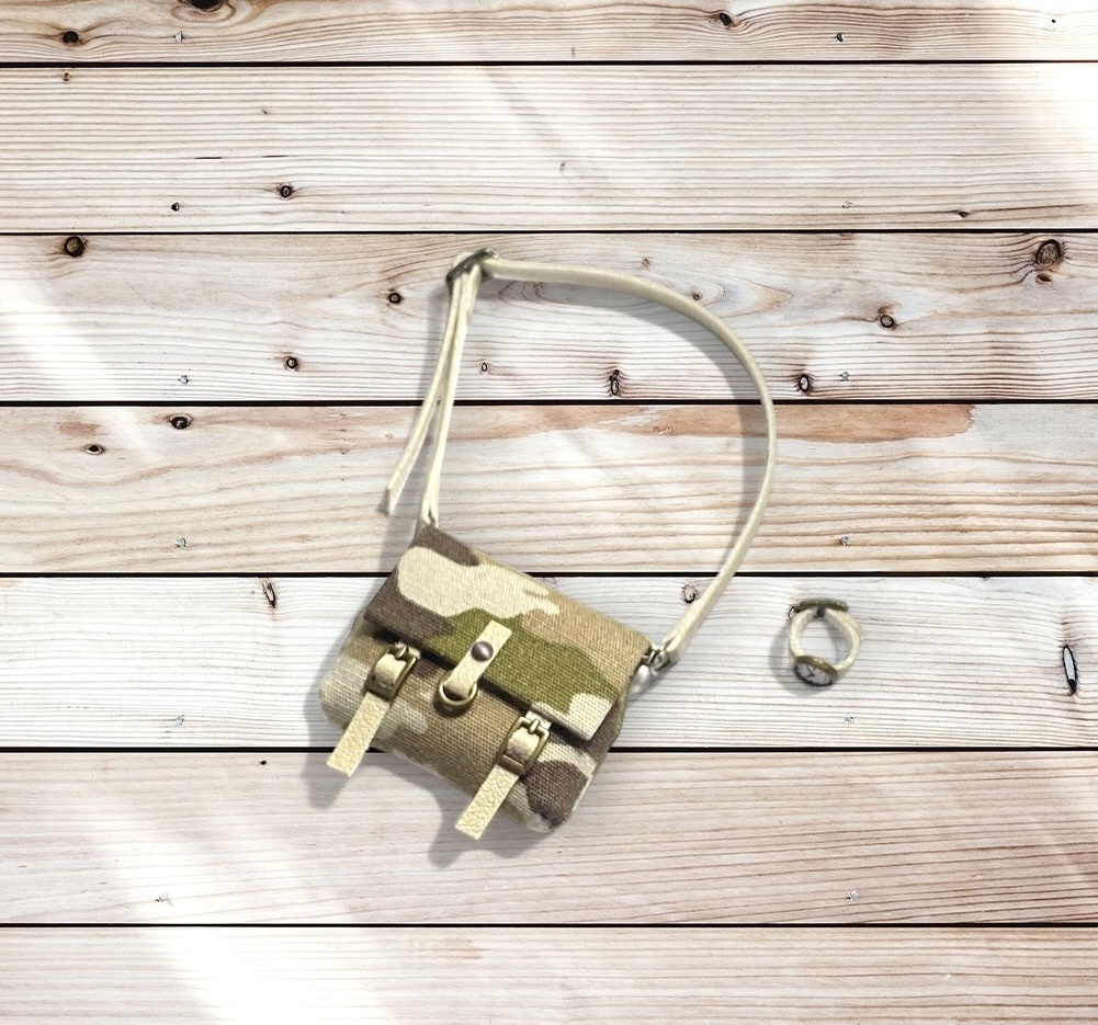 オビツ11 ショルダーカモフラ+ウォッチ