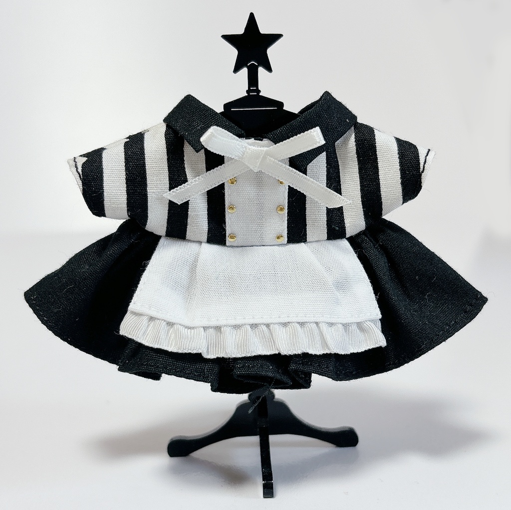 ダイナーメイド服