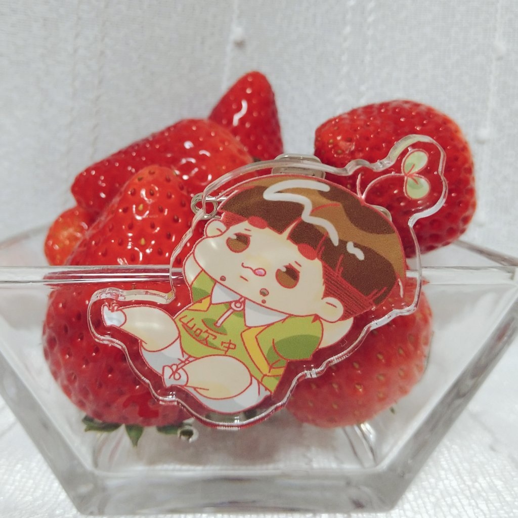 食いしん坊にとべアクリルバッジ