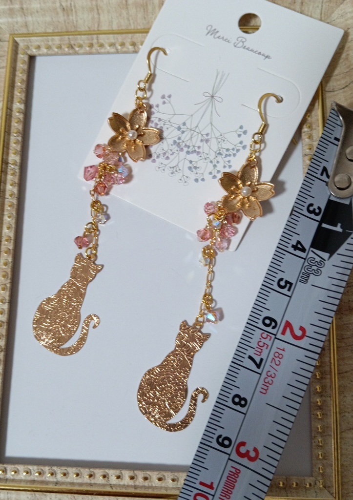 桜 猫 ハンドメイドピアス スワロフスキー ピンク ゴールドカラー