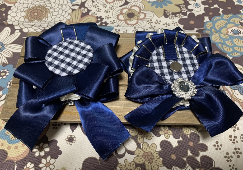 ★ロゼット ネイビー×白 (缶バッジサイズ:56mm)