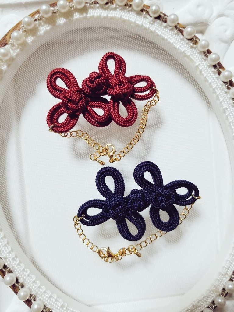 中華ボタンのブレスレット