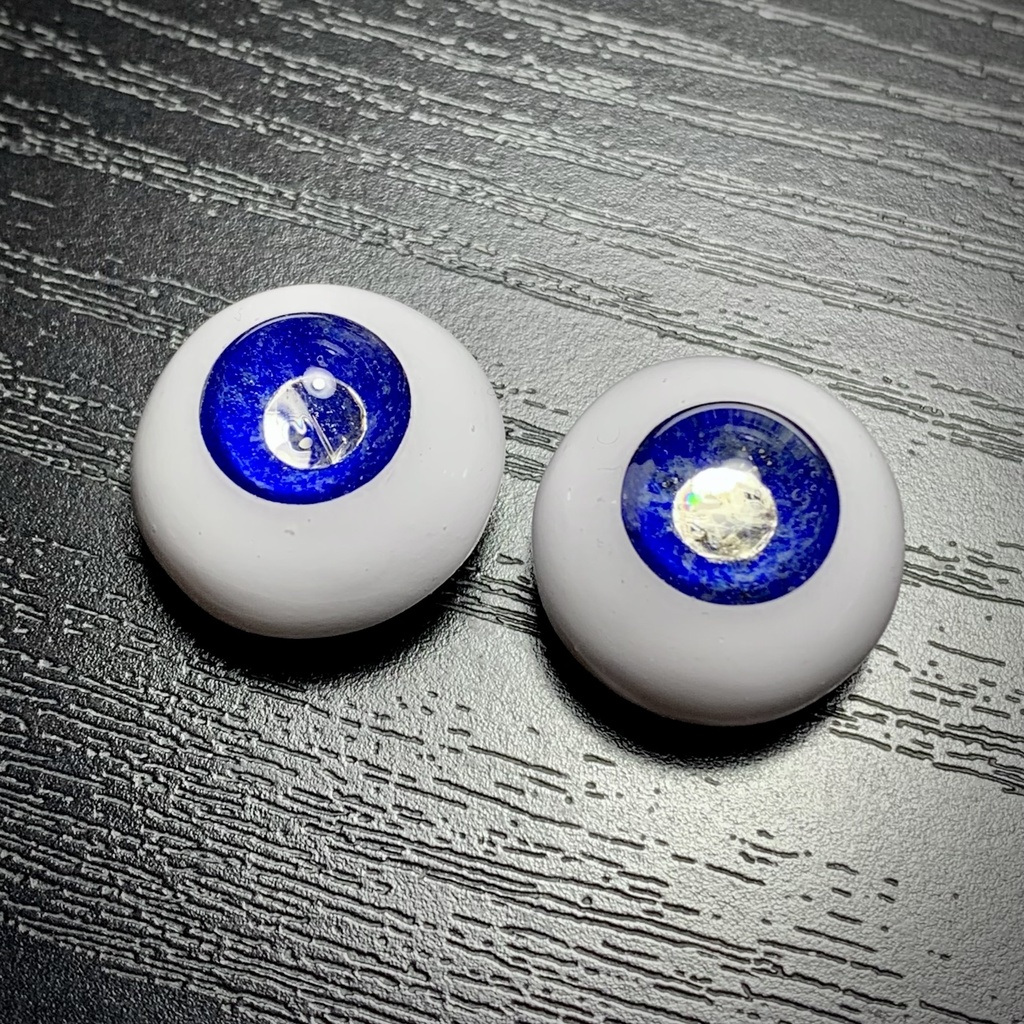 鉱物アイ【ラピスラズリ】18/10mm白雲母瞳孔