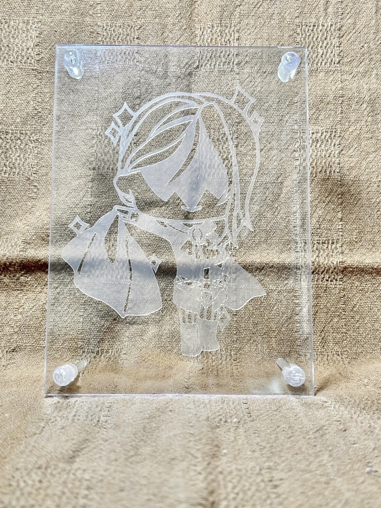 【透明切り絵】レディ