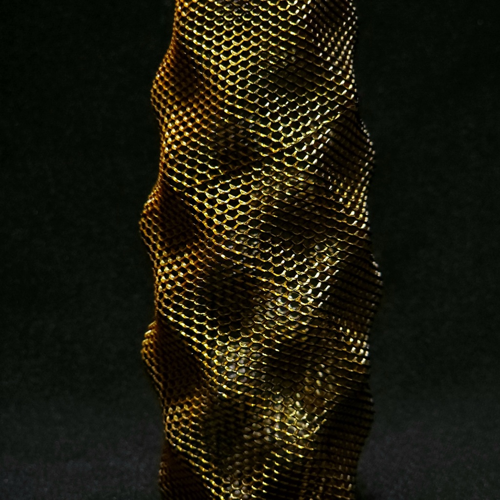 Hopping 00 black&gold