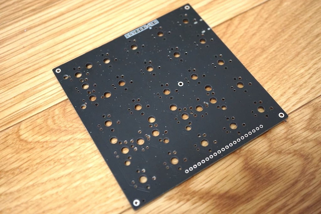 【終売】テンキー・ 25キー自作キーボード「TH25TK」