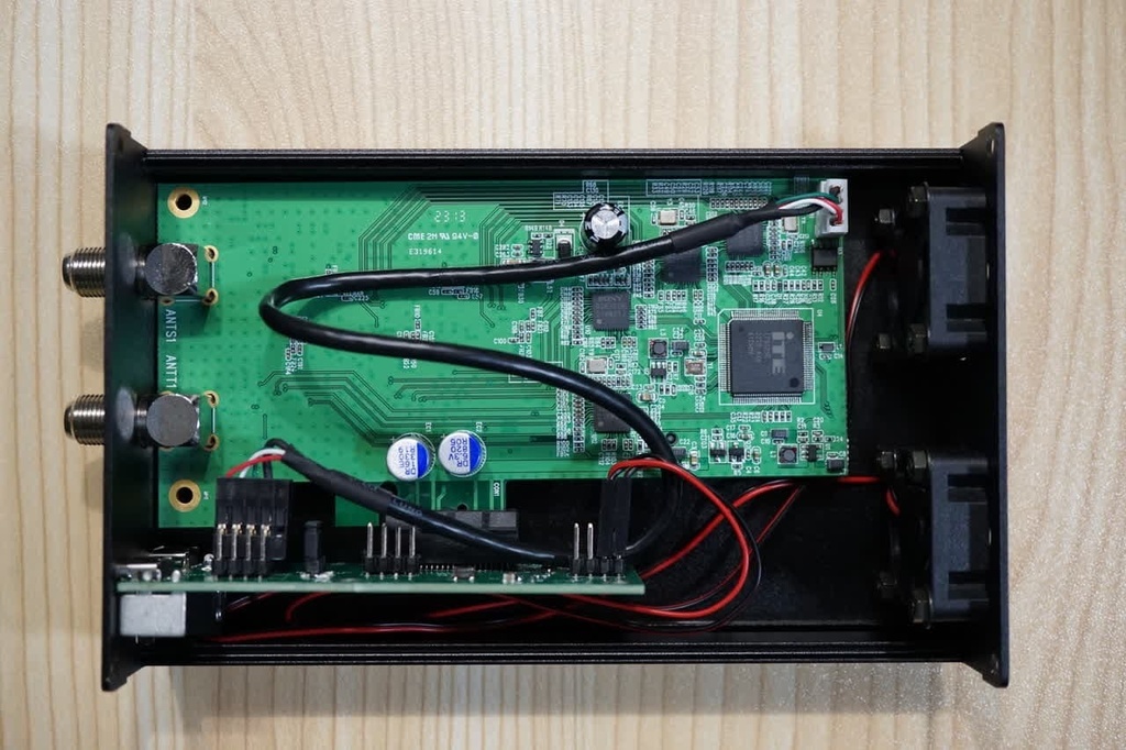 PLEX社製チューナ外付けキット TH-PXMLTxPSU