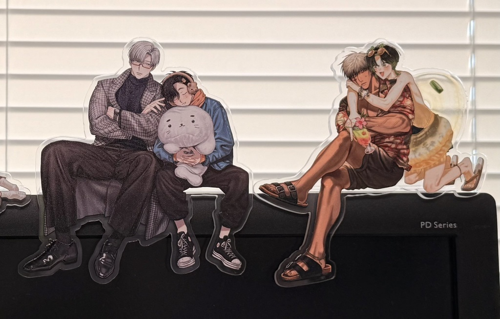 おすわりアクリルスタンド(4種)