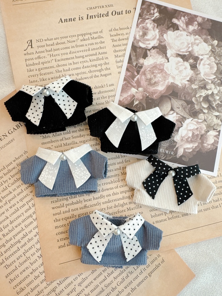 リボンカラーブラウス