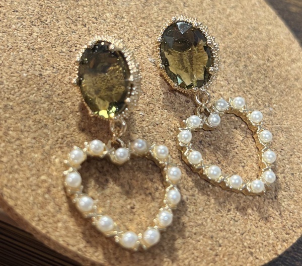 渡会雲雀 イメージピアス