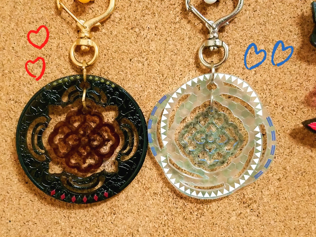 【完売御礼】大和守のすずやか刀紋アクキー