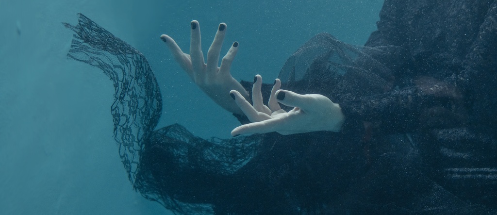 ▼octo digital photo book "彼は藍成る夢を呑む"