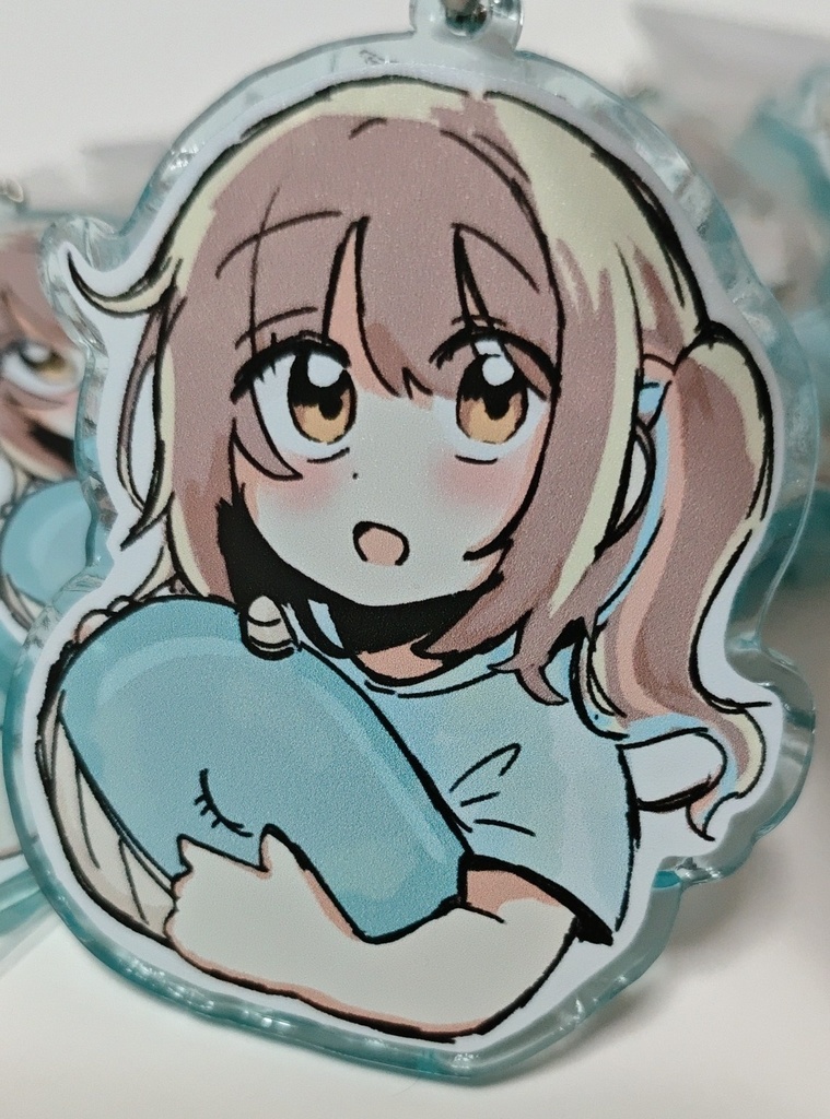 【創作グッズ】にせちゃん水面アクキー💕🐳