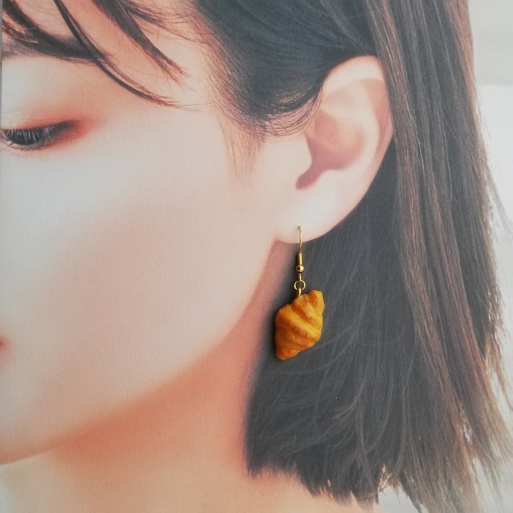 選べる金具 ピアス/イヤリング ミニチュアフード クロワッサン パン