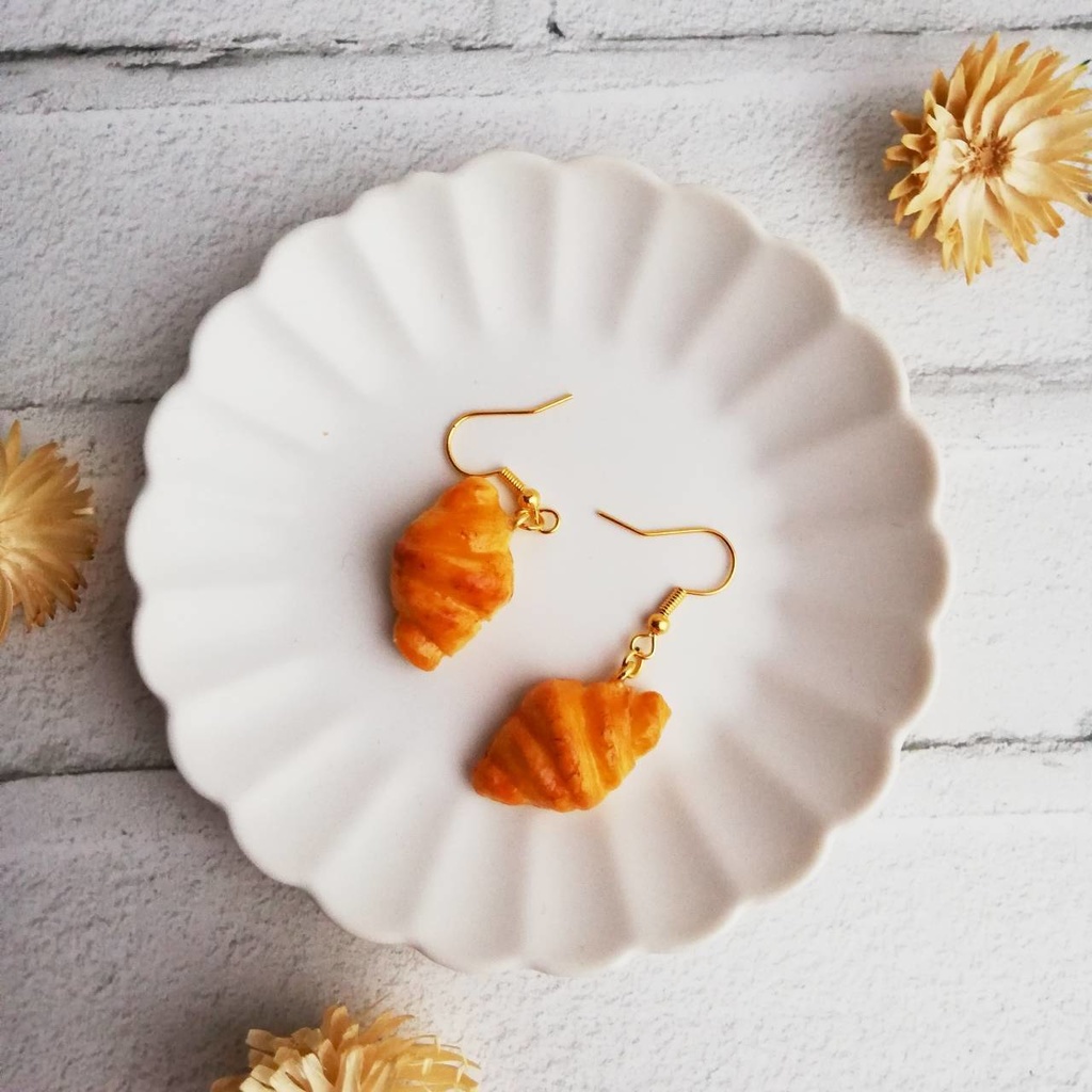 選べる金具 ピアス/イヤリング ミニチュアフード クロワッサン パン