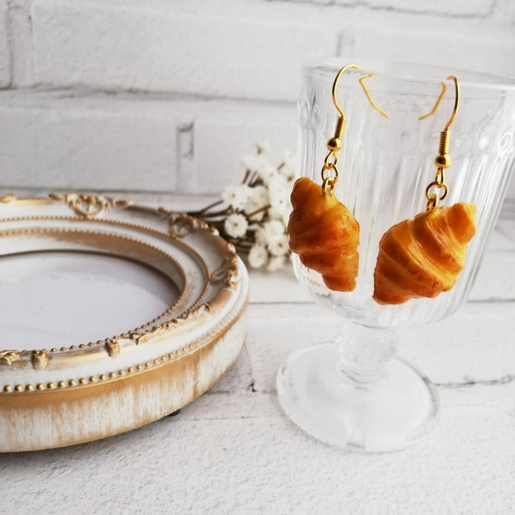 選べる金具 ピアス/イヤリング ミニチュアフード クロワッサン パン