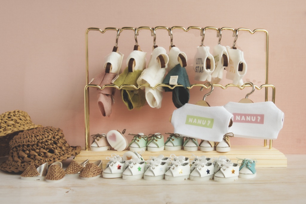 肌ごこちとろとろロゴT